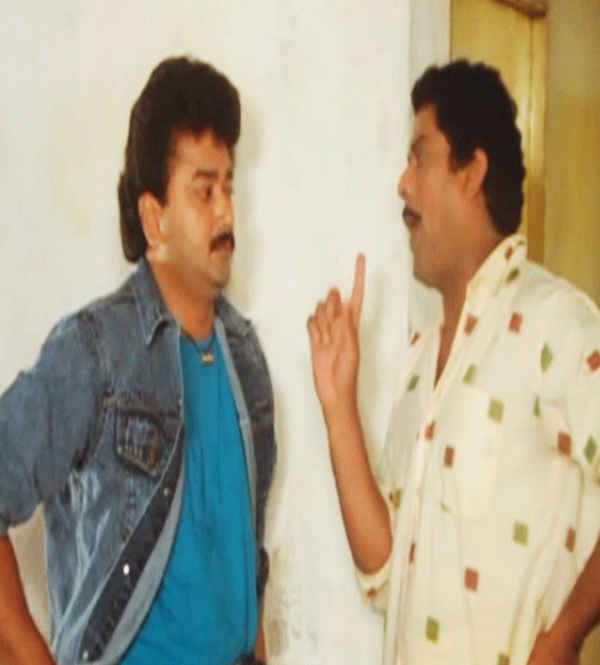 Ezhara Ponnana Poster 6