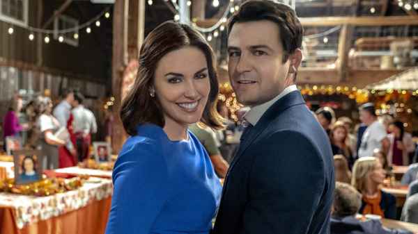 Falling for You Poster 4