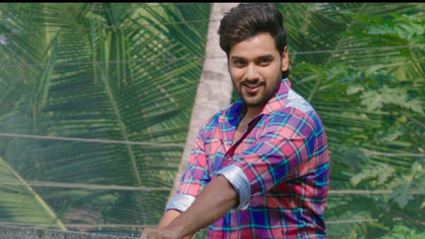 Fashion Designer S/o Ladies Tailor Poster 5