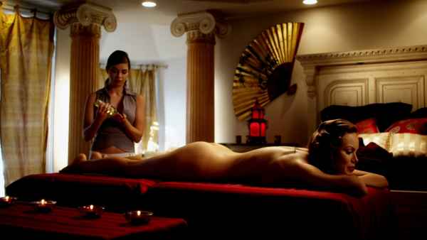 Femme Fatales Poster 3