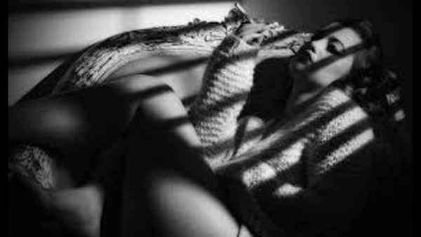 Film Noir: Bringing Darkness to Light Poster 1