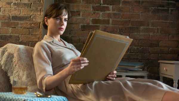 Fur: An Imaginary Portrait of Diane Arbus Poster 1