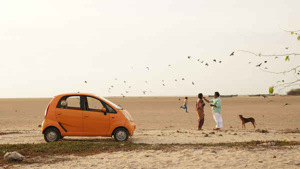 Gauthamante Radham Poster 1