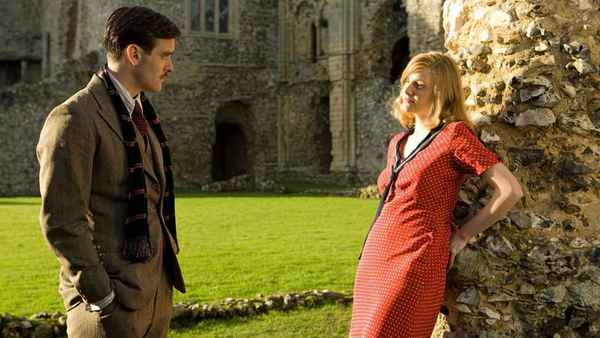 Glorious 39 Poster 2