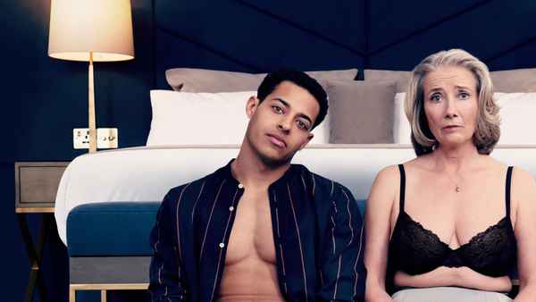 Good Luck to You, Leo Grande Poster 7