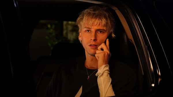 Good Mourning Poster 1