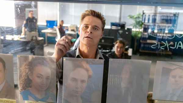 Gourmet Detective: Roux the Day Poster 1