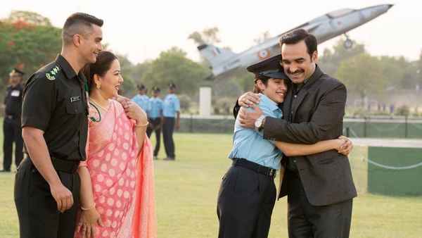 Gunjan Saxena: The Kargil Girl Poster 3