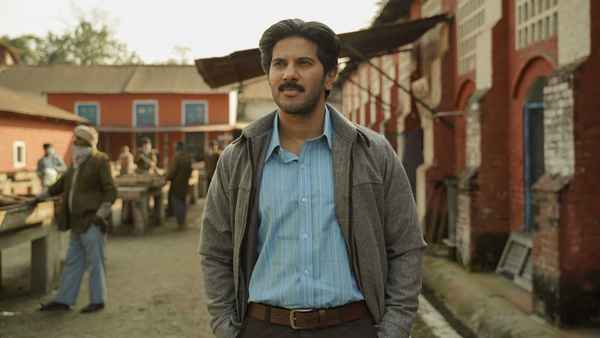 Guns & Gulaabs Poster 1