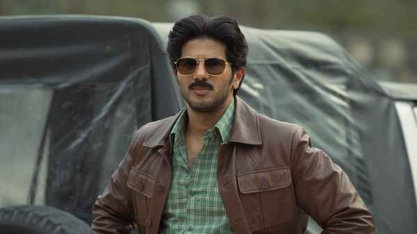 Guns & Gulaabs Poster 2