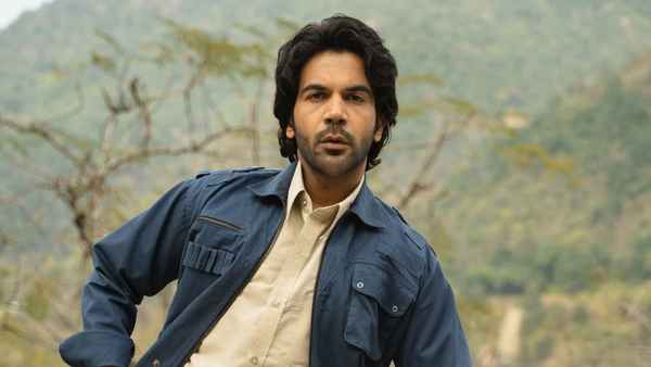 Guns & Gulaabs Poster 3