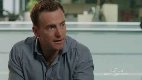 Hailey Dean Mysteries: Dating Is Murder Poster 5