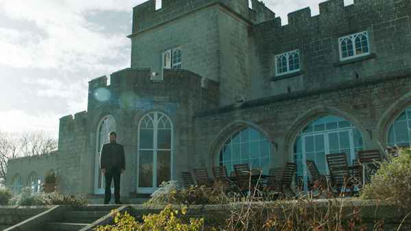 Happy New Year, Colin Burstead Poster 1