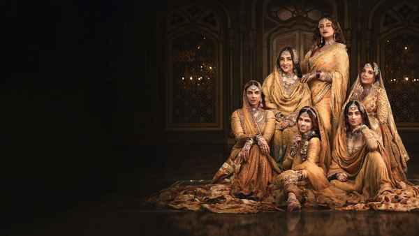 Heeramandi: The Diamond Bazaar (हीरामंडी: द डायमंड बाज़ार) Poster 4