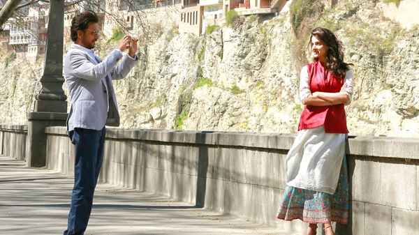 Hindi Medium Poster 6