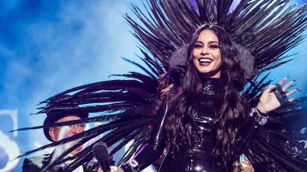 Hocus Pocus 25th Anniversary Halloween Bash Poster 5