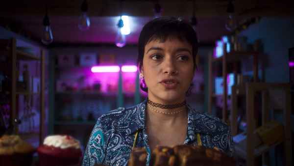 How To Deal With a Heartbreak Poster 2