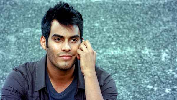 I Am Happiness on Earth Poster 1