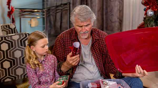 I'll Be Home for Christmas Poster 2