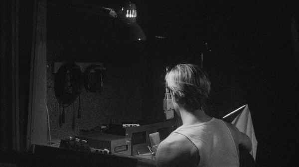 I Thought the World of You Poster 2