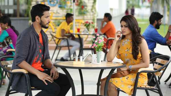 Iruttu Araiyil Murattu Kuthu Poster 2