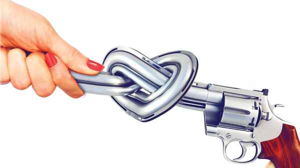 Is That a Gun in Your Pocket? Poster 6