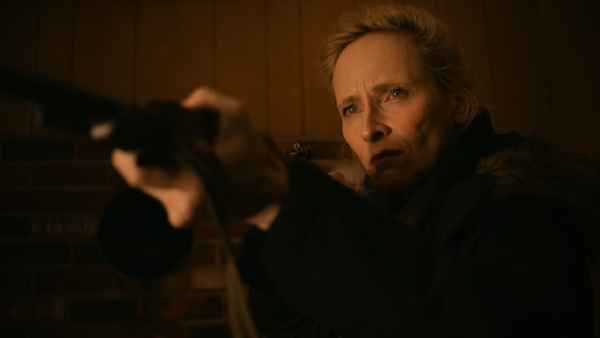 Island Zero Poster 7