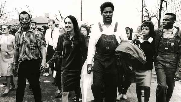 Joan Baez: I Am a Noise Poster 2