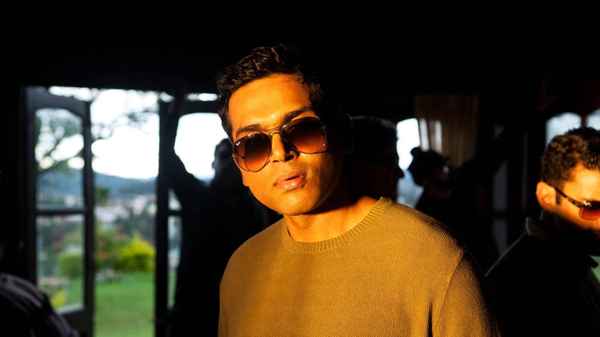 Kaatru Veliyidai Poster 2