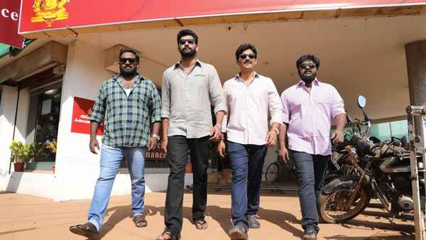 Kalathil Santhippom Poster 1