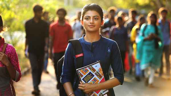 Kamali From Nadukkaveri Poster 4