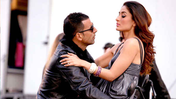 Kambakkht Ishq Poster 7