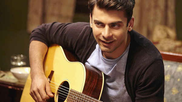 Kapoor & Sons Poster 2