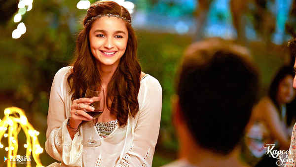 Kapoor & Sons Poster 5