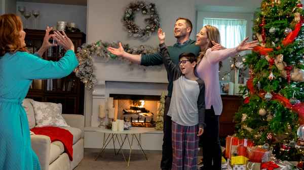 Karen Kingsbury's Maggie's Christmas Miracle Poster 6