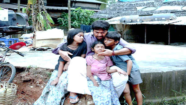 Karutha Pakshikal Poster 1