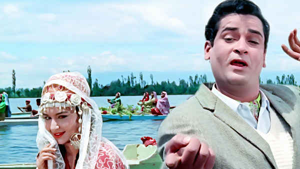 Kashmir Ki Kali Poster 4