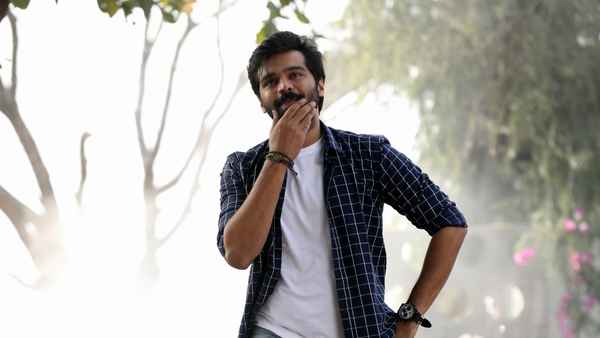 Katha Kanchiki Manam Intiki Poster 3