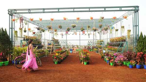 Kathalo Rajakumari Poster 5