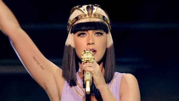 Katy Perry - The Prismatic World Tour Poster 1