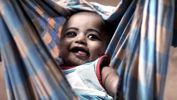 Kaviyude Osyath Poster 2