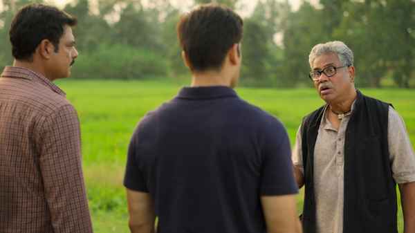 Khakee: The Bihar Chapter Poster 2