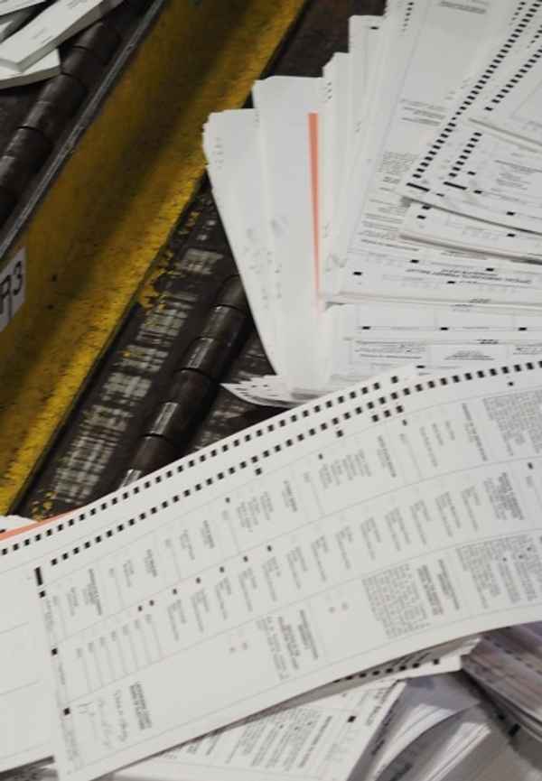 Kill Chain: The Cyber War on America's Elections Poster 6