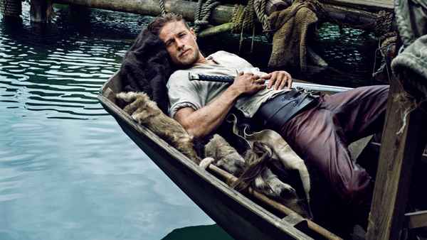 King Arthur: Legend of the Sword Poster 4