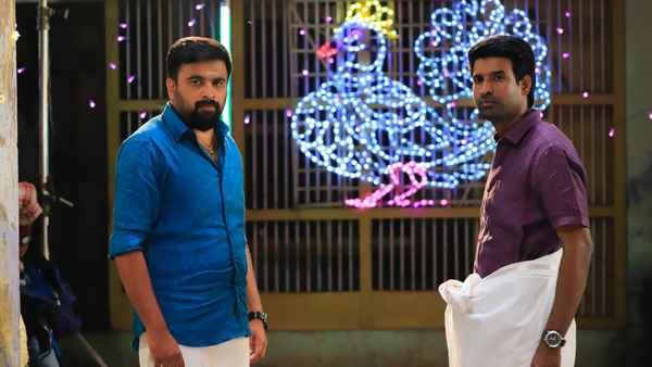 Kombu Vatcha Singamda Poster 3