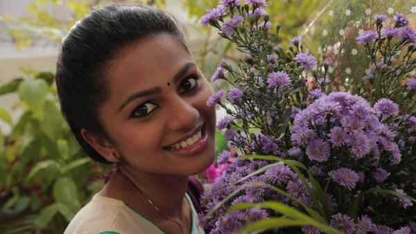 Kurangu Bommai Poster 2