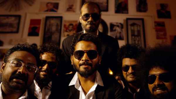 Kuthukku Pathu Poster 7