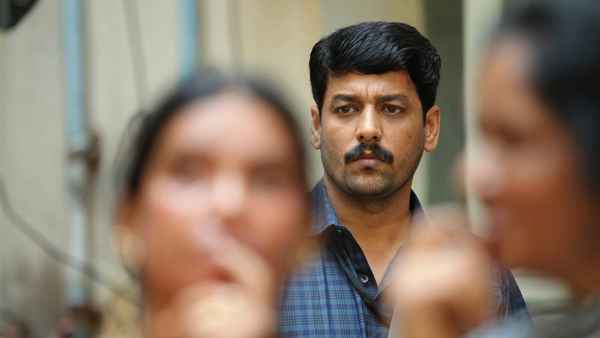 Kuttrame Thandanai Poster 2