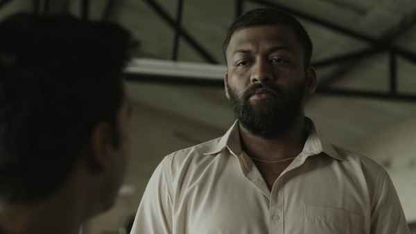 Laakhon Mein Ek Poster 6