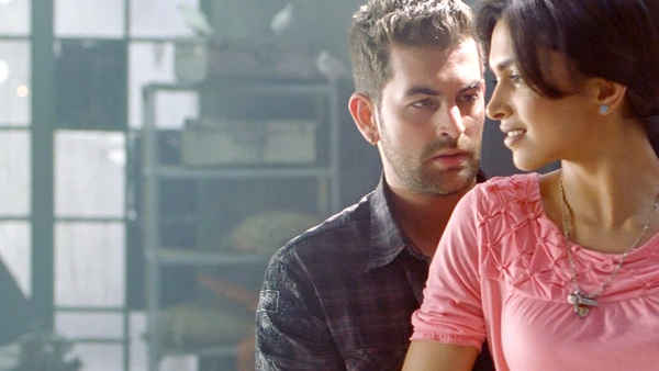 Lafangey Parindey Poster 1